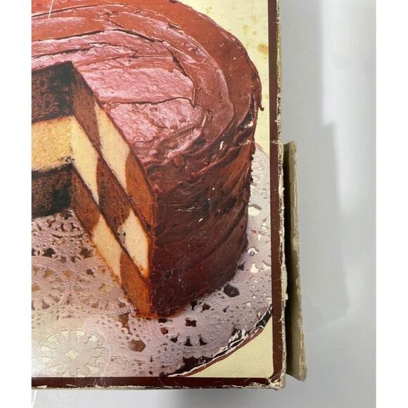 Vintage 1983 HOAN Checkerboard Cake Set Round Pan - Picture 5 of 10